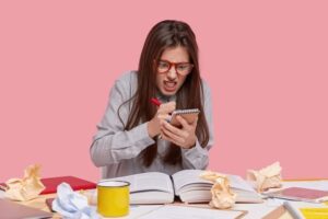 Dikejar Deadline ? Ini 5 Tips Menghadapi Dikejar Deadline Pekerjaan ! 2 Dikejar Deadline ? Ini 5 Tips Menghadapi Dikejar Deadline Pekerjaan !